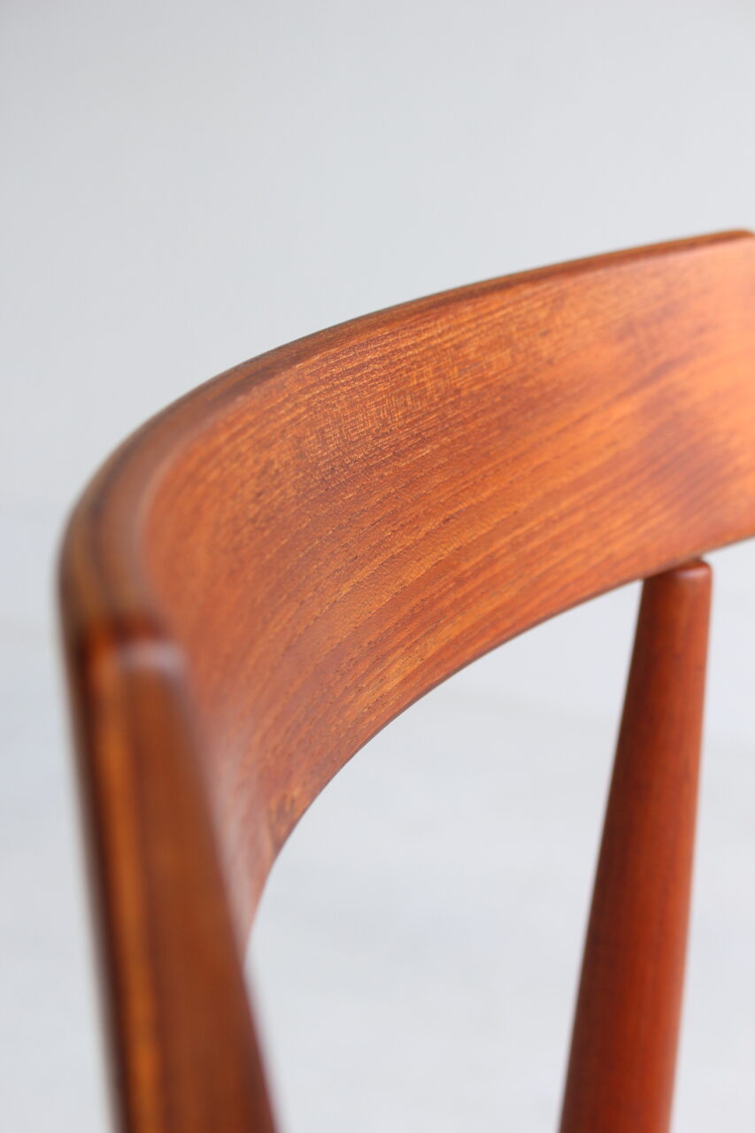 ARNE HOVMAND OLSEN / DINING CHAIR