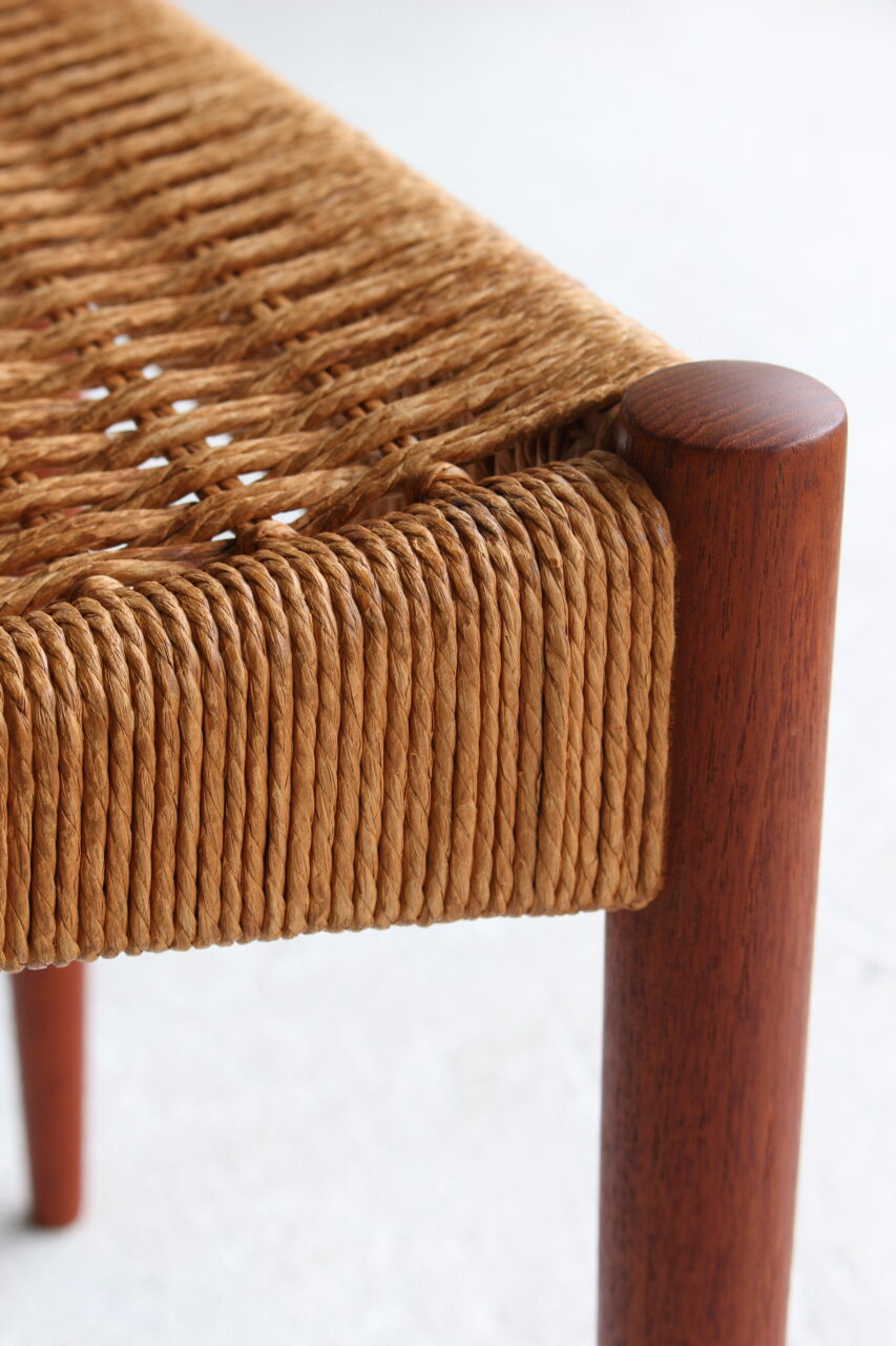 ARNE HOVMAND OLSEN / DINING CHAIR
