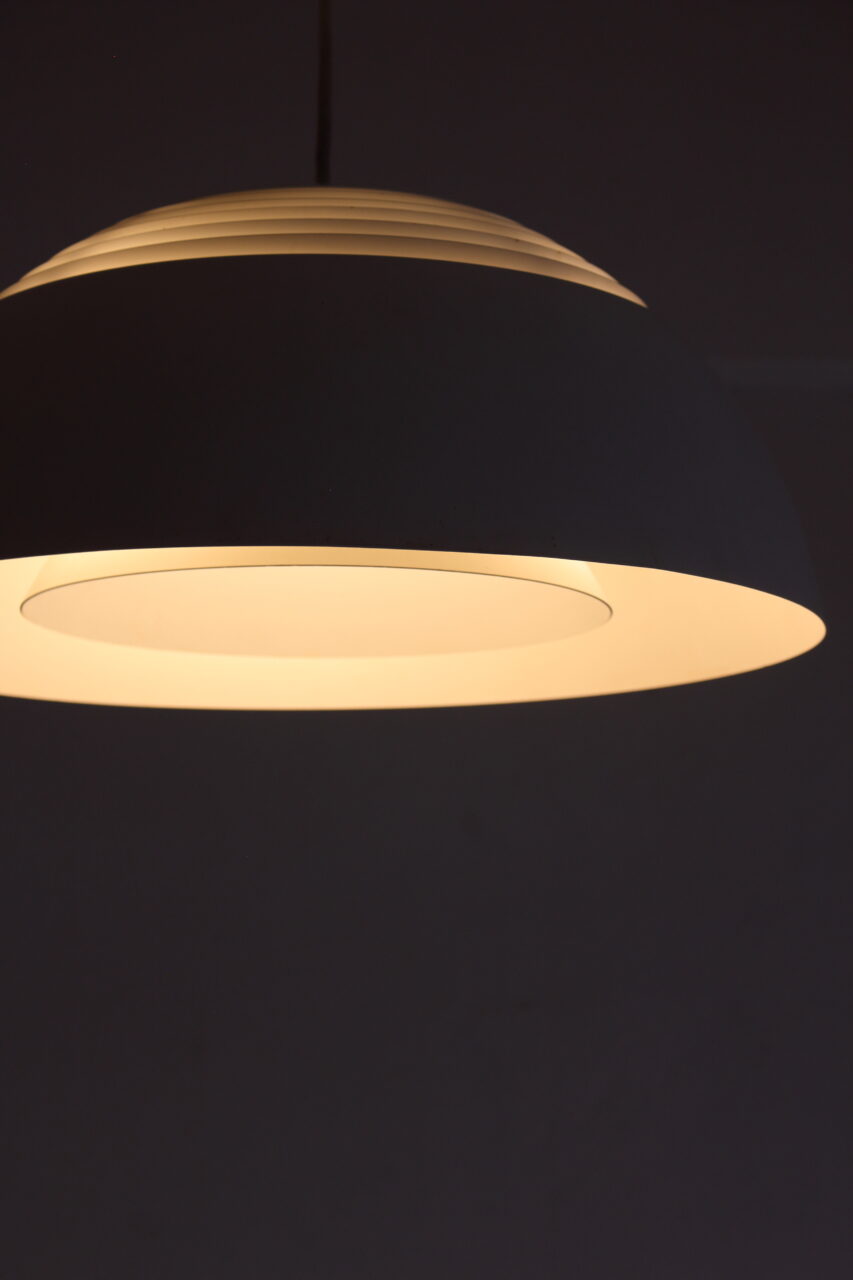 ARNE JACOBSEN / AJ ROYAL 500 (WHITE)