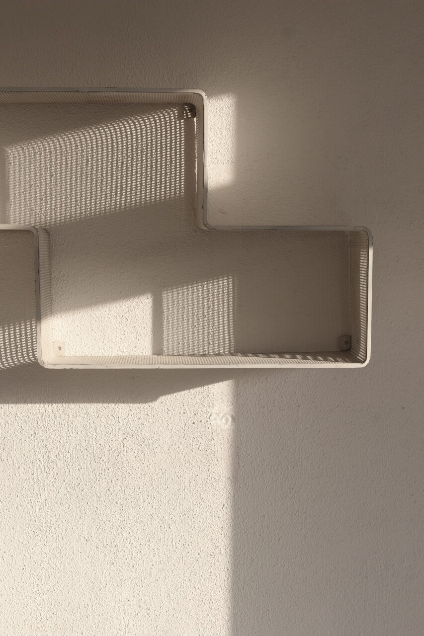 MATHIEU MATÉGOT / ‘DEDAL’ WALL SHELF (WHITE)