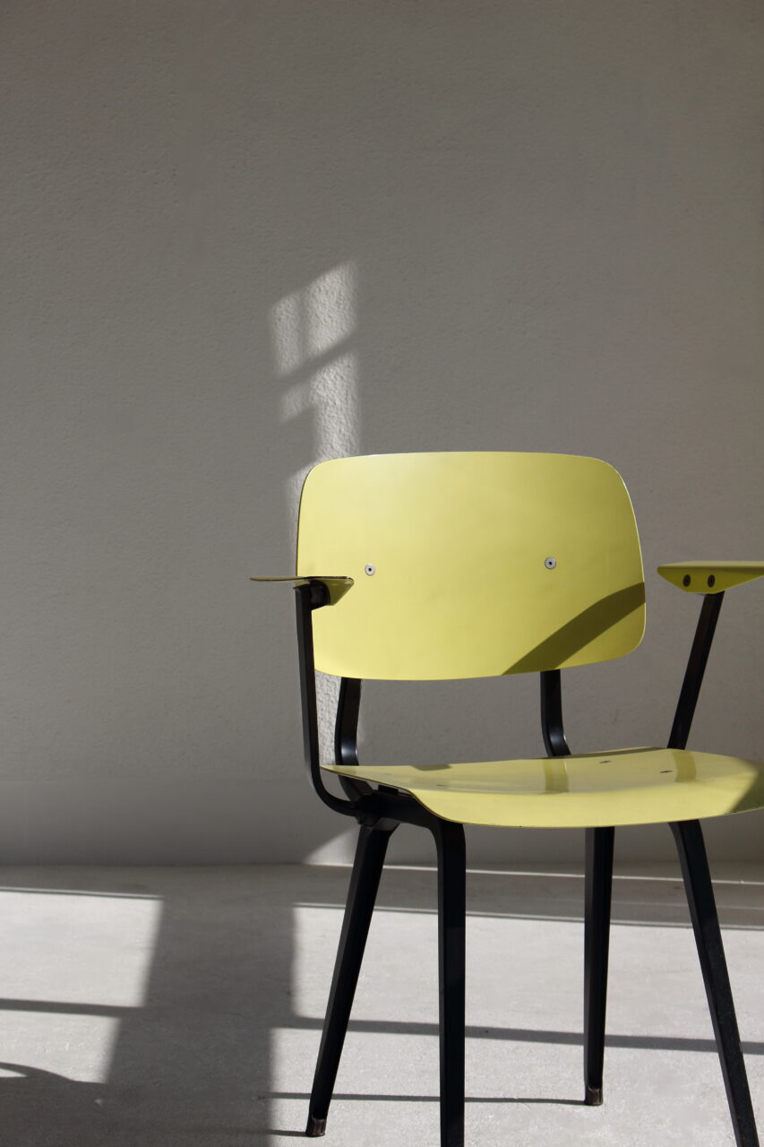FRISO KRAMER / REVOLT ARMCHAIR
