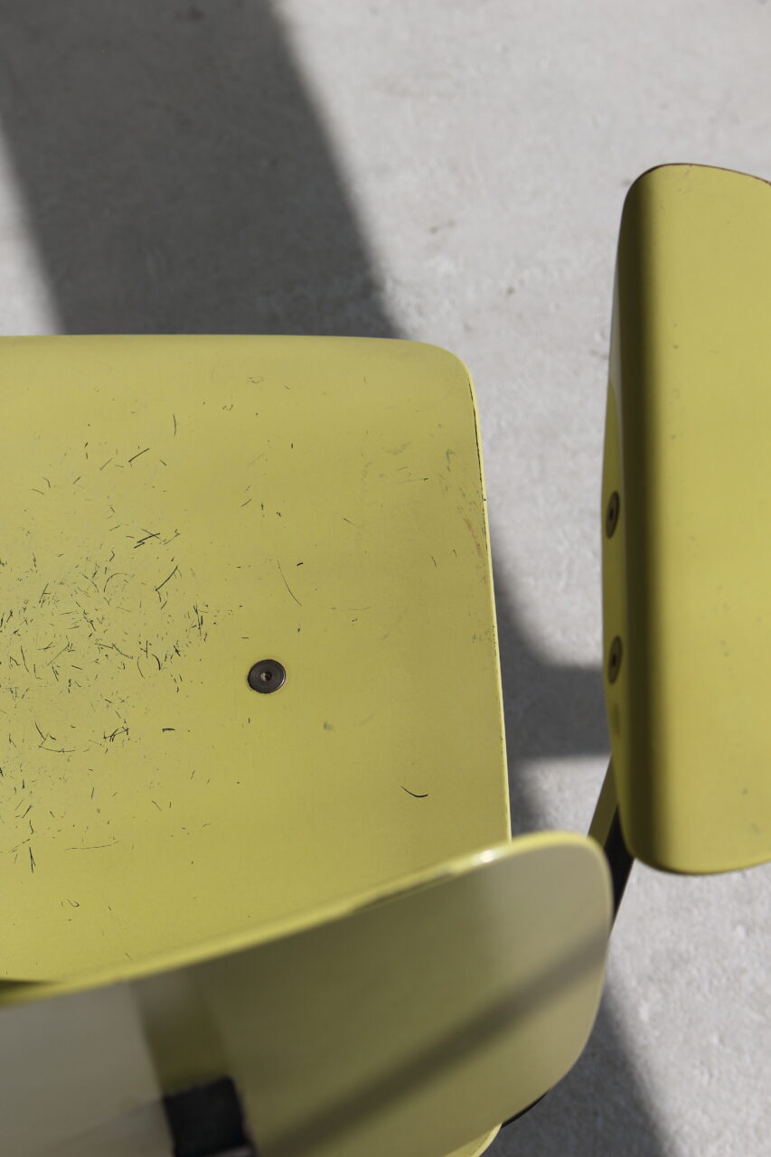 FRISO KRAMER / REVOLT ARMCHAIR