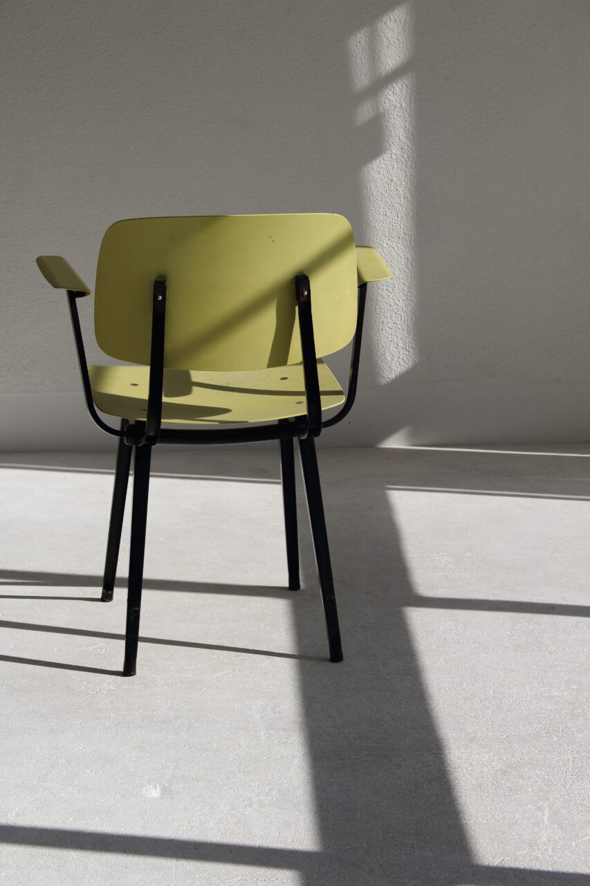 FRISO KRAMER / REVOLT ARMCHAIR