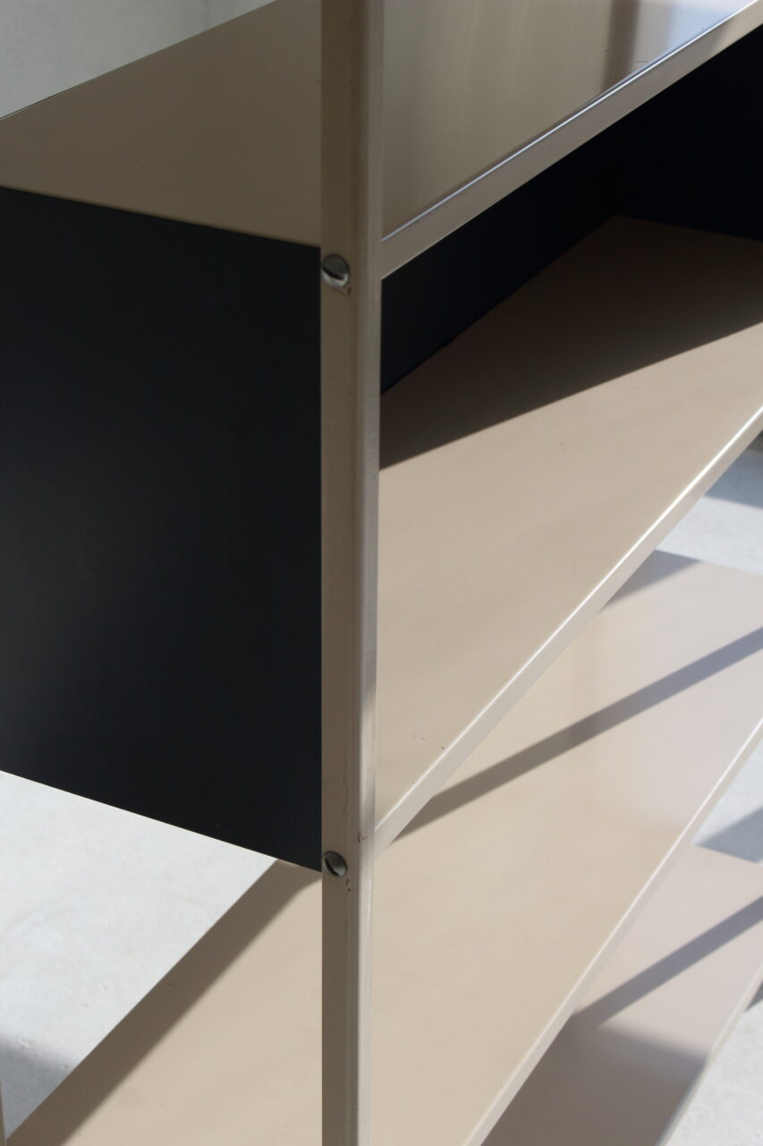FRISO KRAMER / SHELVING UNIT