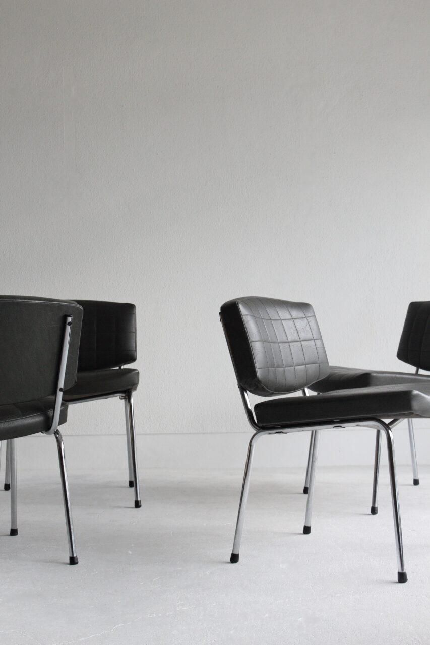 PIERRE GUARICHE / CONSEIL CHAIR