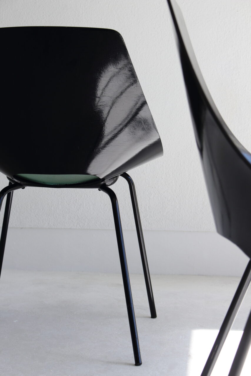 PIERRE GUARICHE / TONNEAU CHAIR