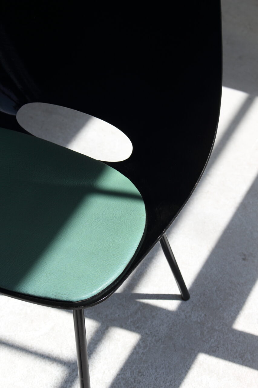 PIERRE GUARICHE / TONNEAU CHAIR