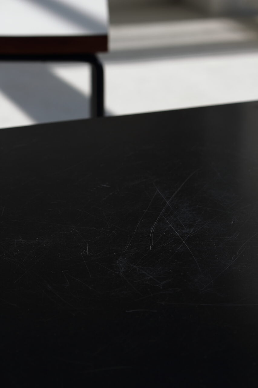 PIERRE GUARICHE / ‘VOLANTE’ TABLE