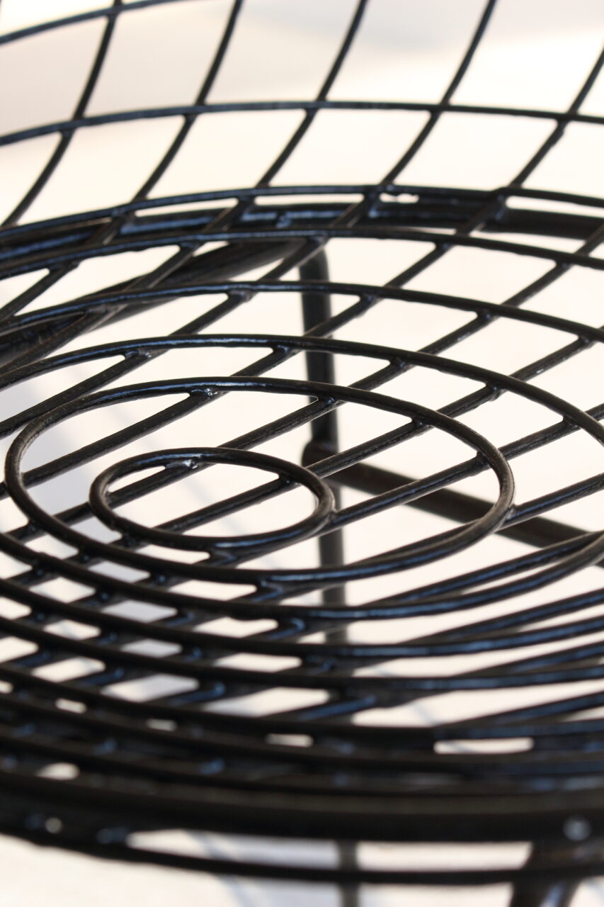 CEES BRAAKMAN / KM05 WIRE STOOL