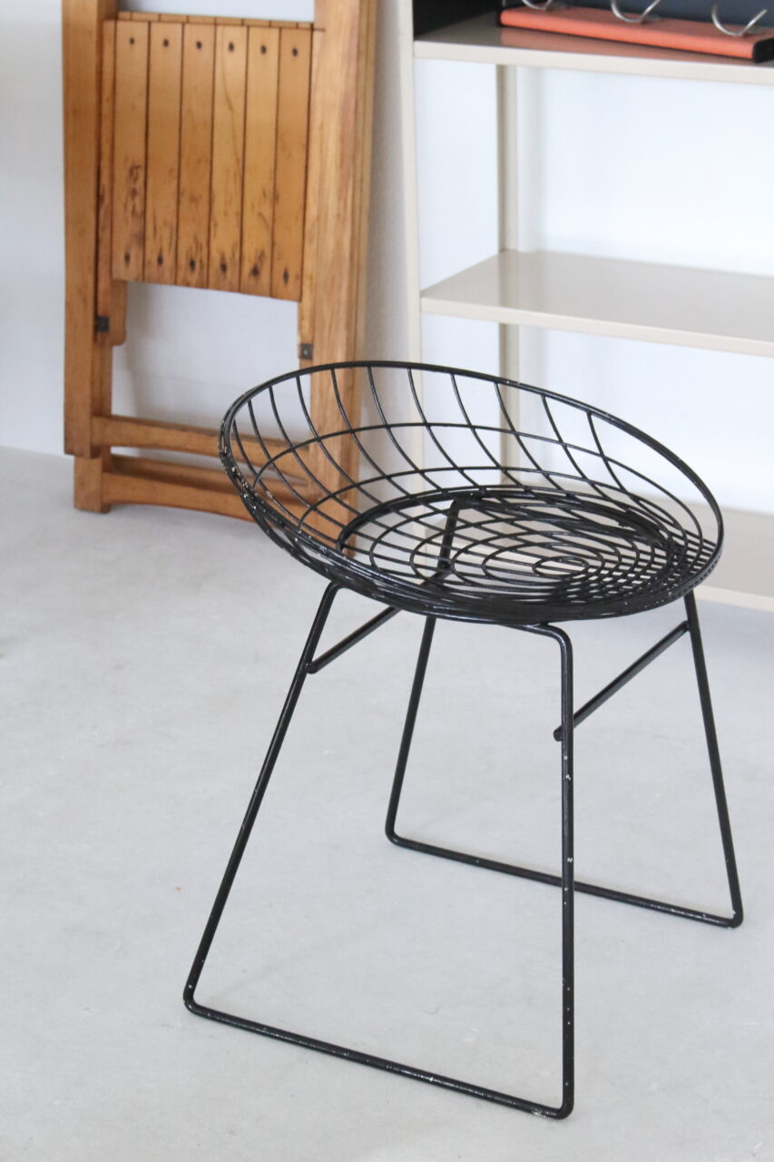 CEES BRAAKMAN / KM05 WIRE STOOL
