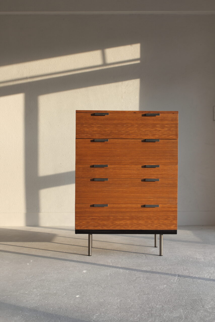 JOHN & SYLVIA REID / ‘FINELINE’ CHEST OF DRAWERS 