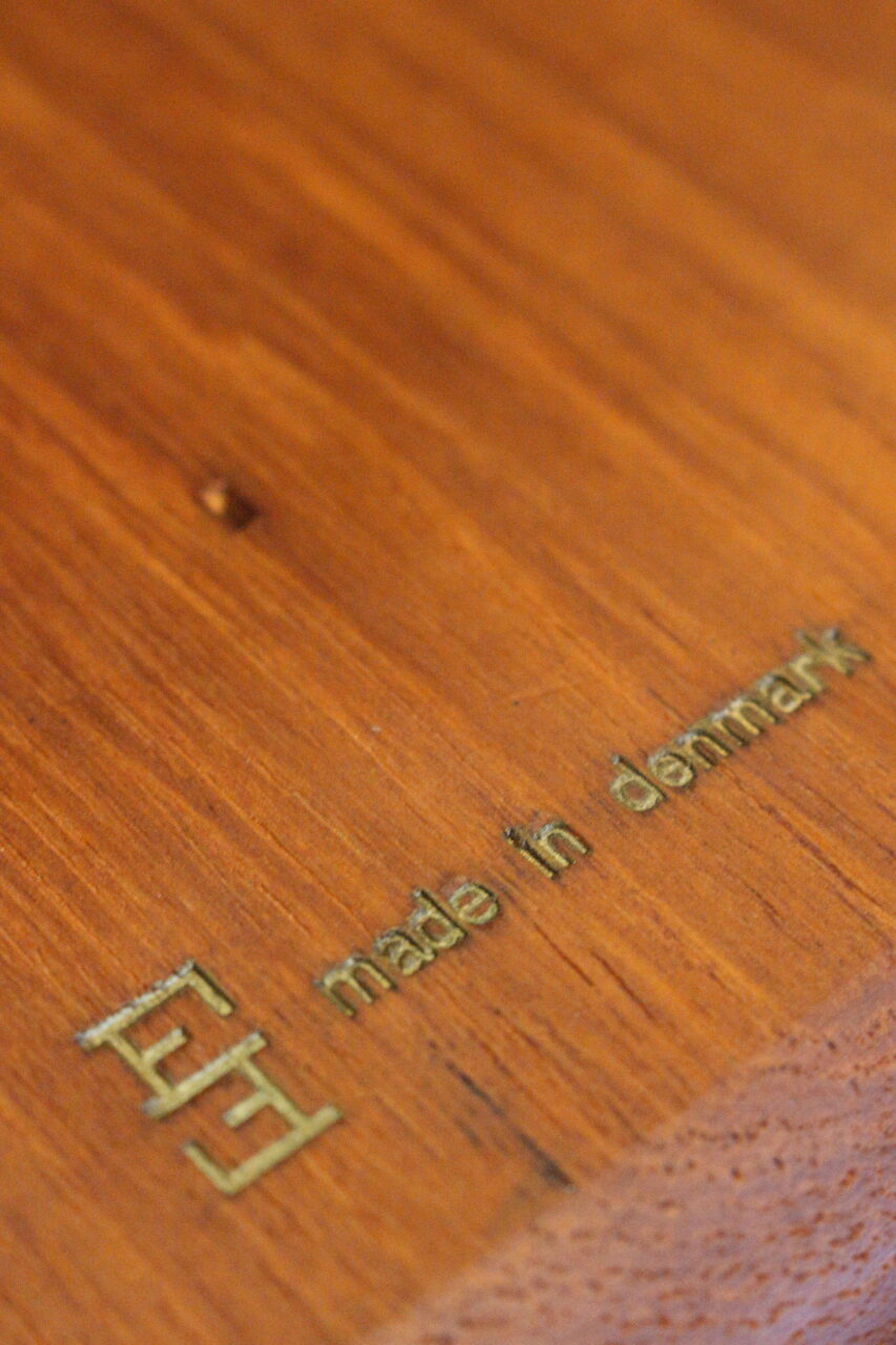 PETER HVIDT & ORLA MØLGAARD NIELSEN / ‘MINERVA’ FD515 TABLE