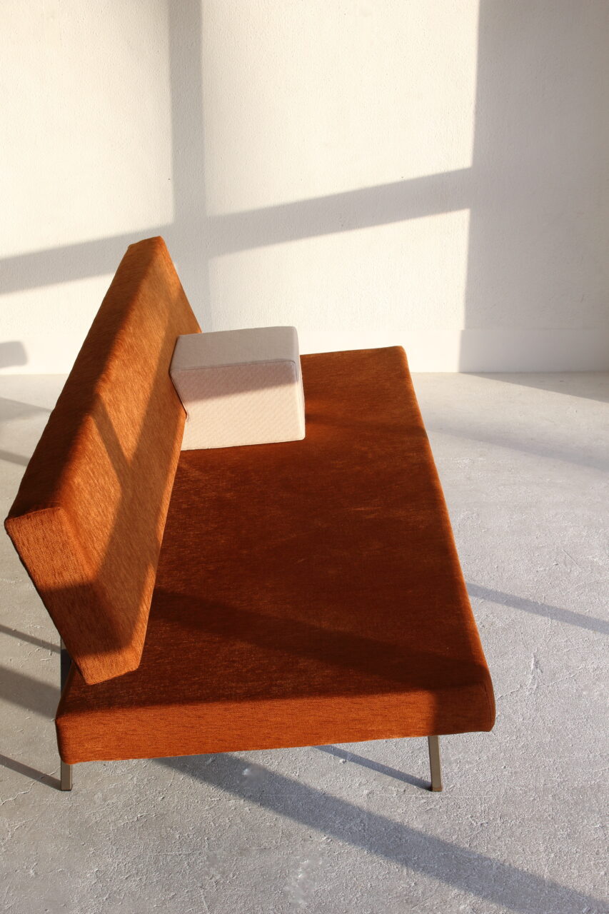 ROB PARRY / DAYBED-SOFA