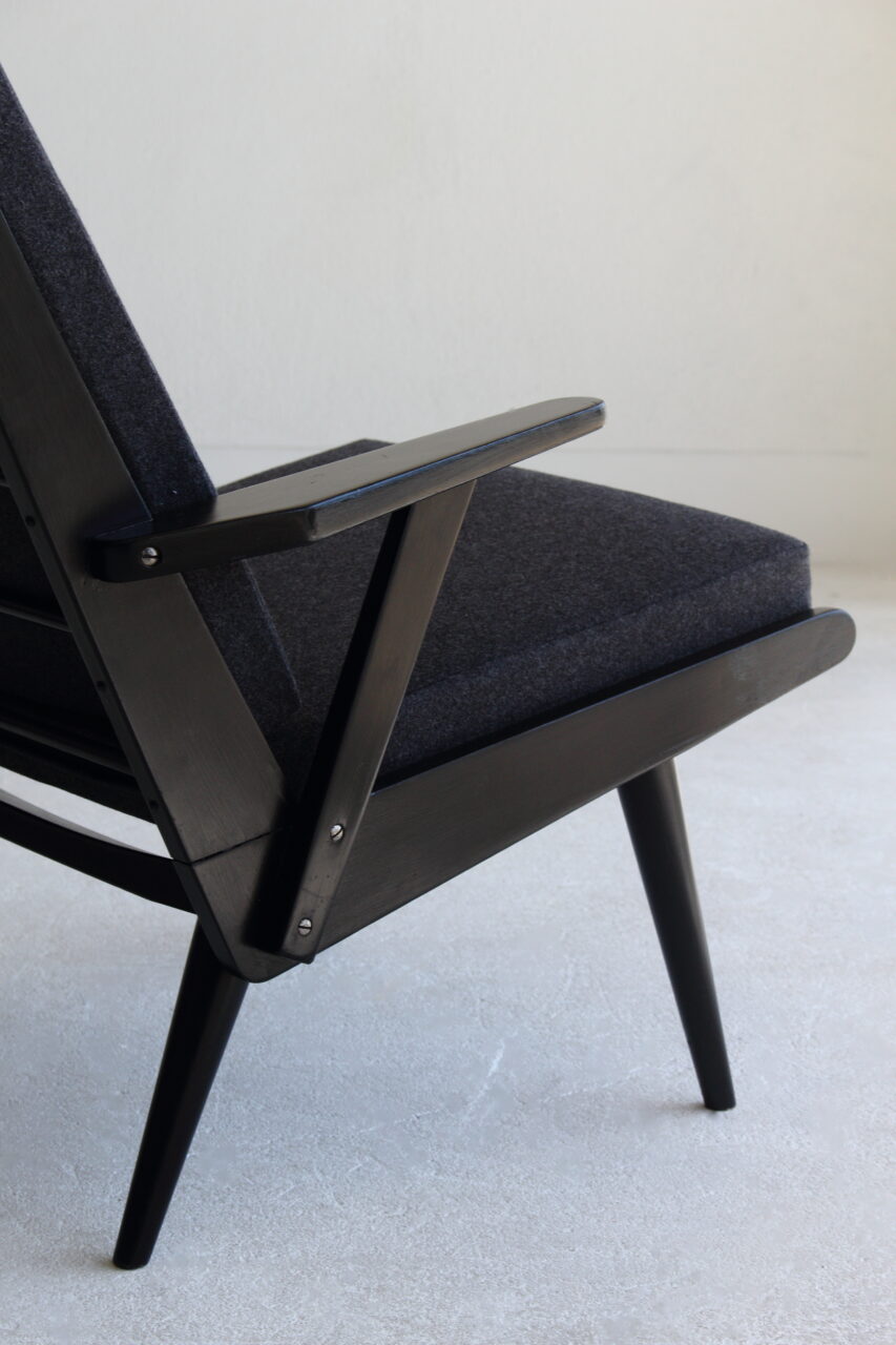 ROB PARRY / EASY CHAIR