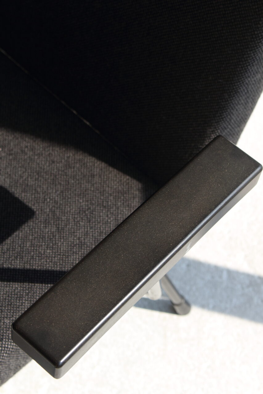 WIM RIETVELD / MODEL 1401 EASY CHAIR