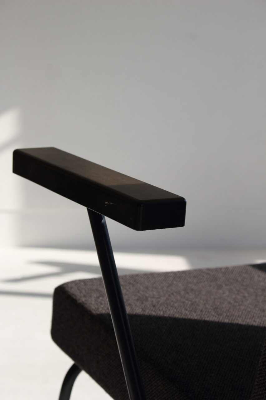 WIM RIETVELD / MODEL 1401 EASY CHAIR