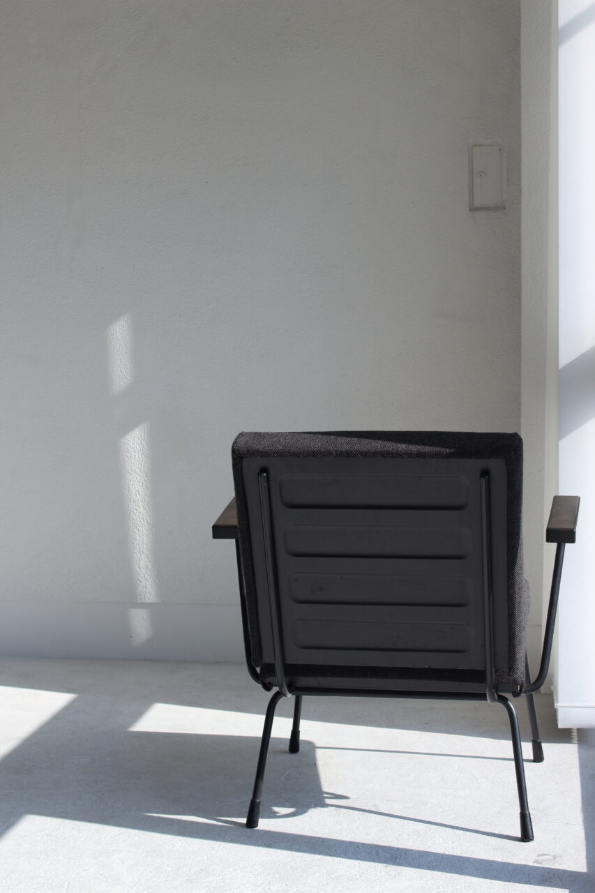 WIM RIETVELD / MODEL 1401 EASY CHAIR