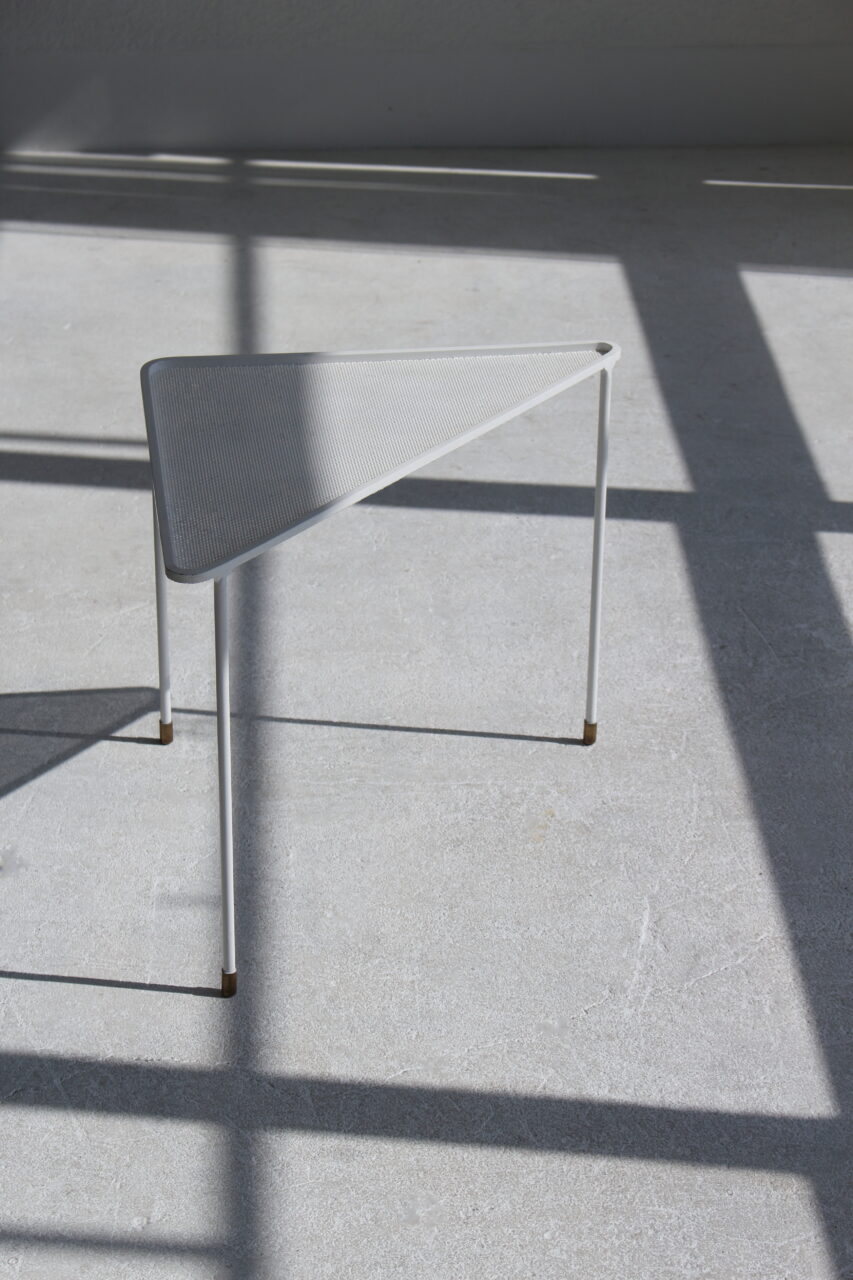 MATHIEU MATÉGOT / TRIANGLE SIDE TABLE