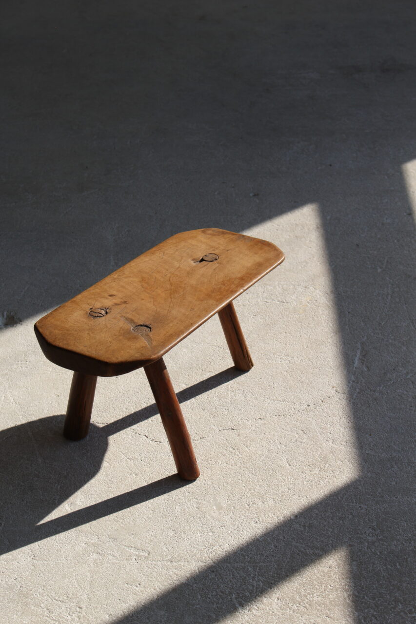 BELGIAN 1920s MILKING STOOL