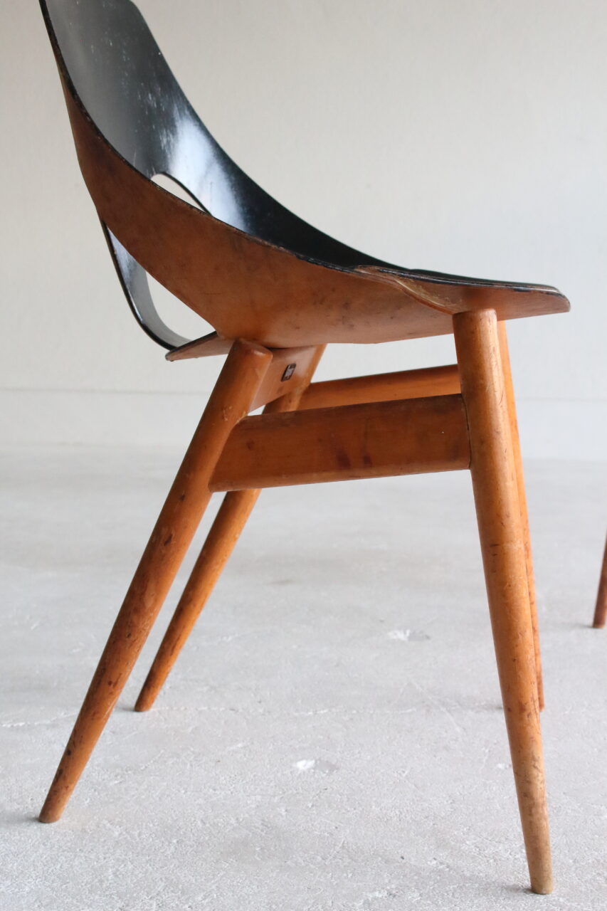 CARL JACOBS / JASON CHAIR