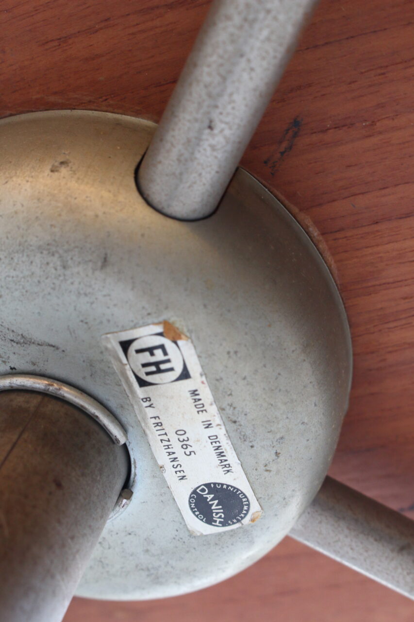 ARNE JACOBSEN / ‘MODEL 3117’ CHAIR