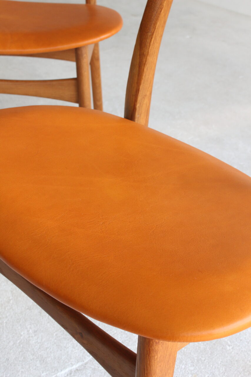 HANS J. WEGNER / CH30 DINING CHAIR