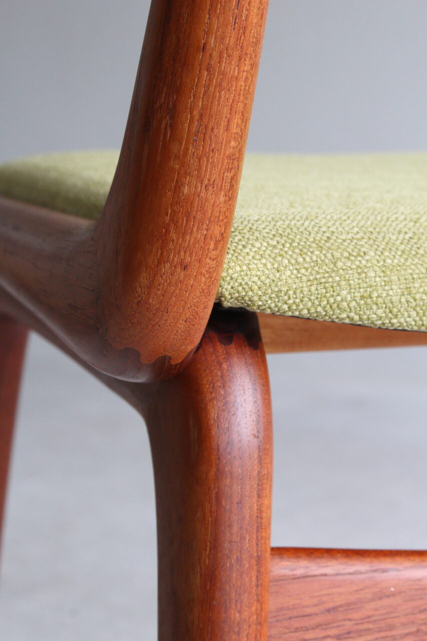 ALFRED CHRISTENSEN / MODEL 370 BOOMERANG CHAIR
