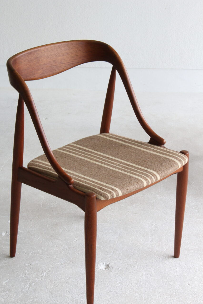 JOHANNES ANDERSEN / DINING CHAIR