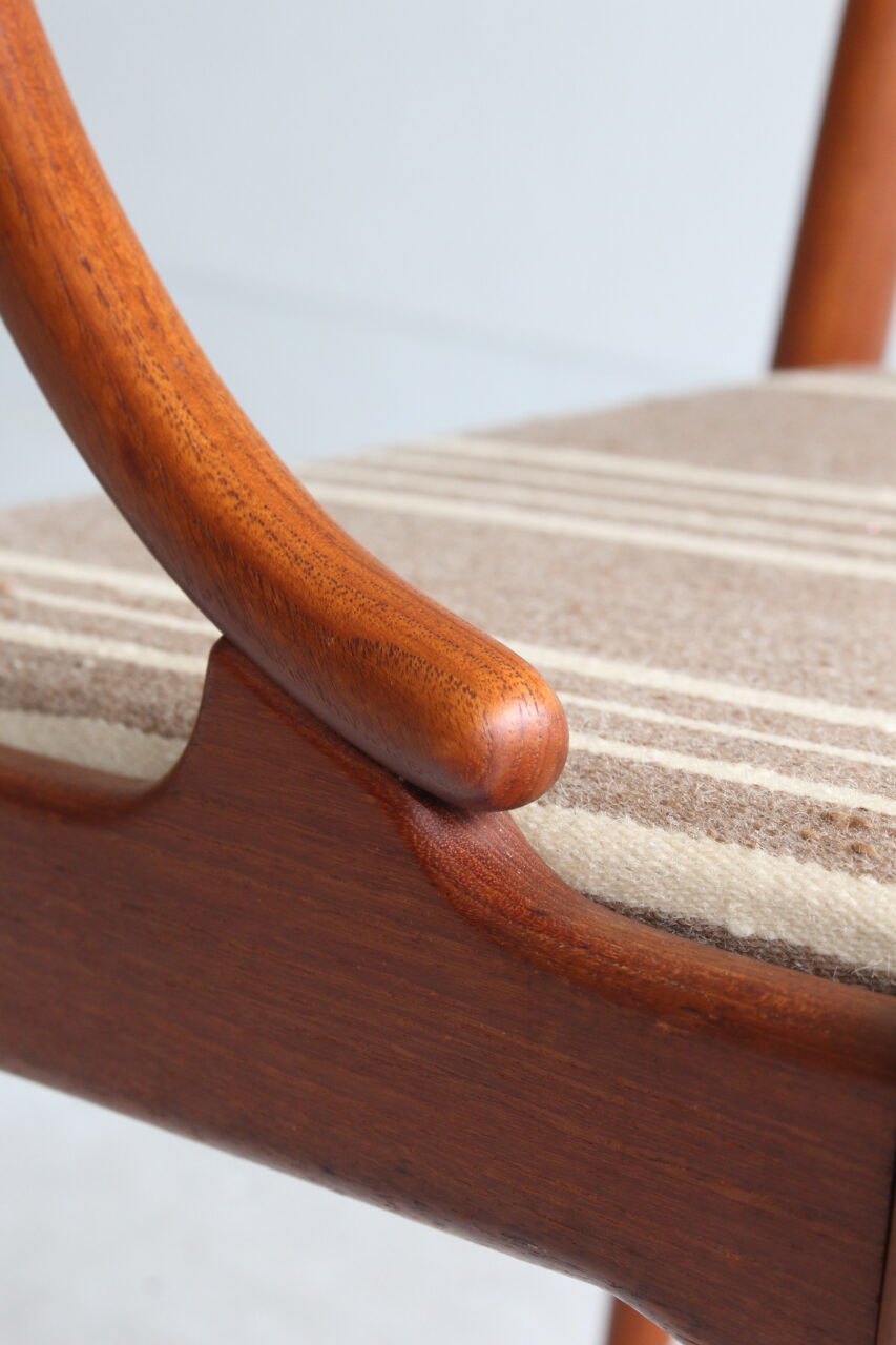 JOHANNES ANDERSEN / DINING CHAIR