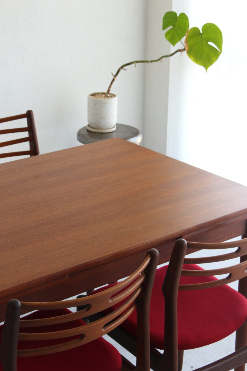 DANISH VINTAGE DINING TABLE