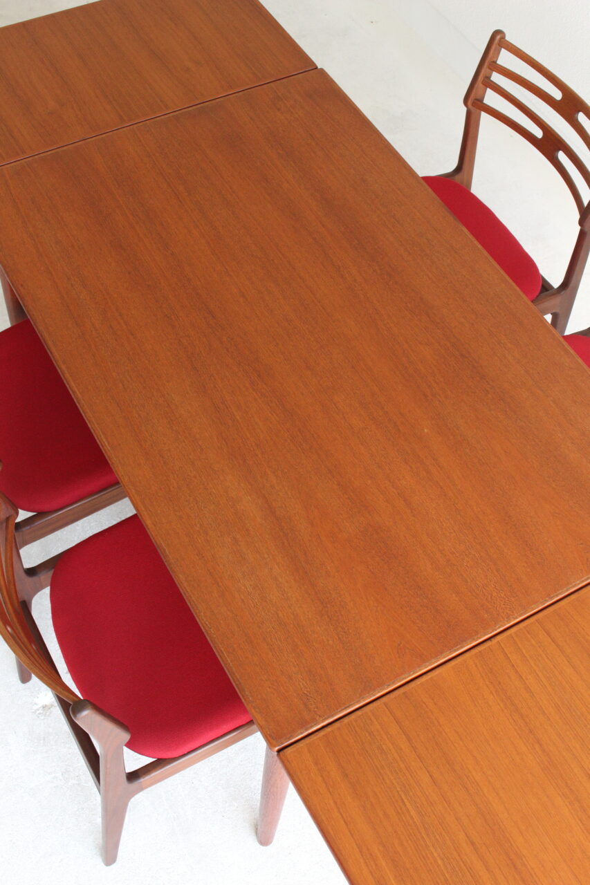 DANISH VINTAGE DINING TABLE
