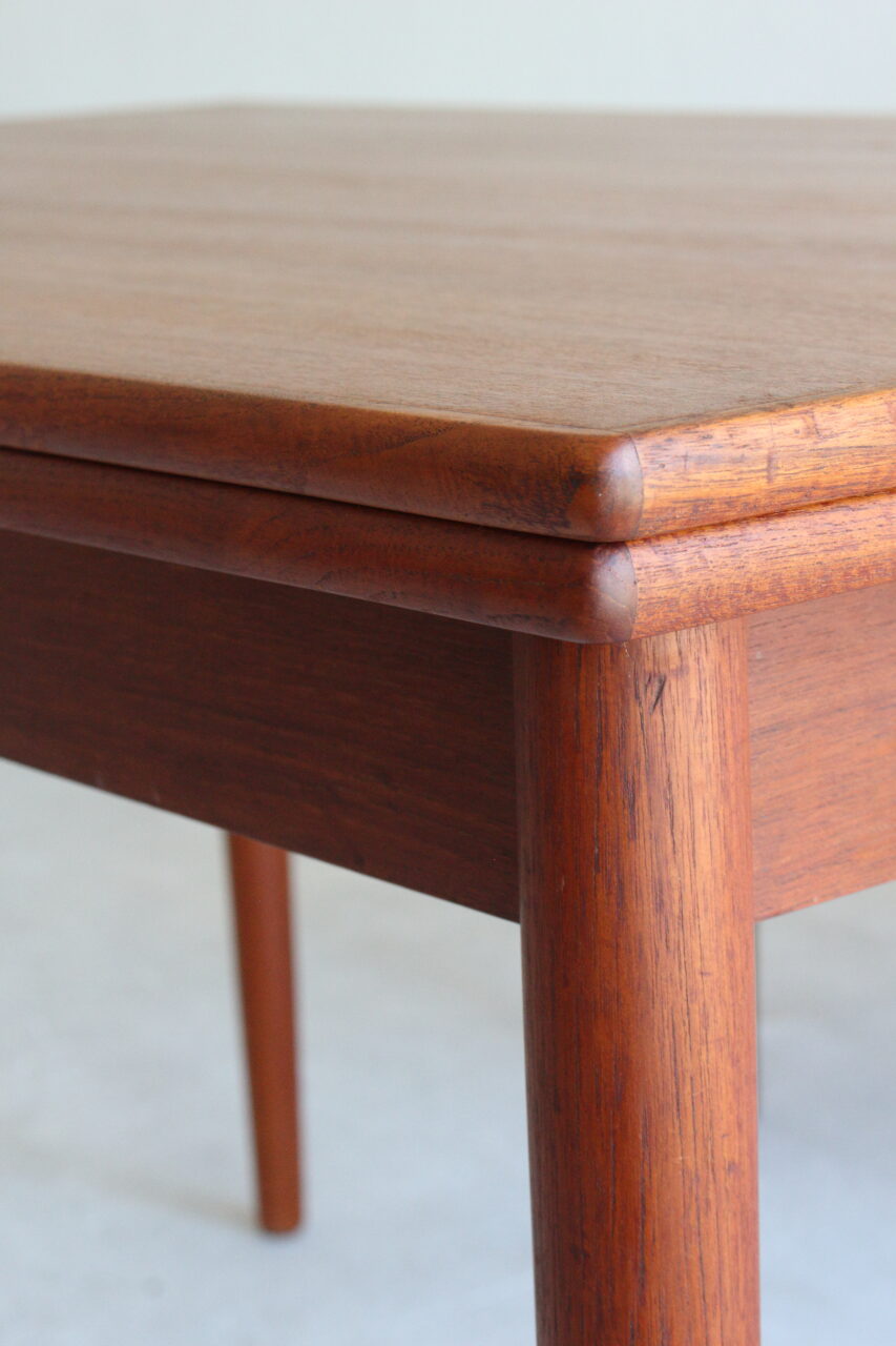 DANISH VINTAGE DINING TABLE
